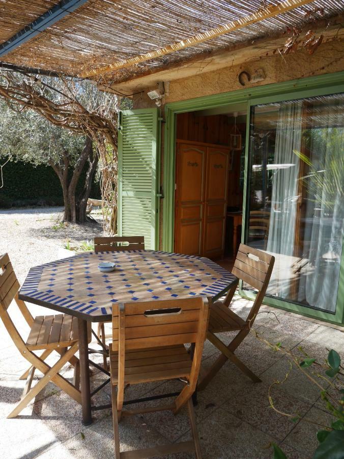 Domaine Du Lac De La Vallee La Roquette-sur-Siagne Екстериор снимка